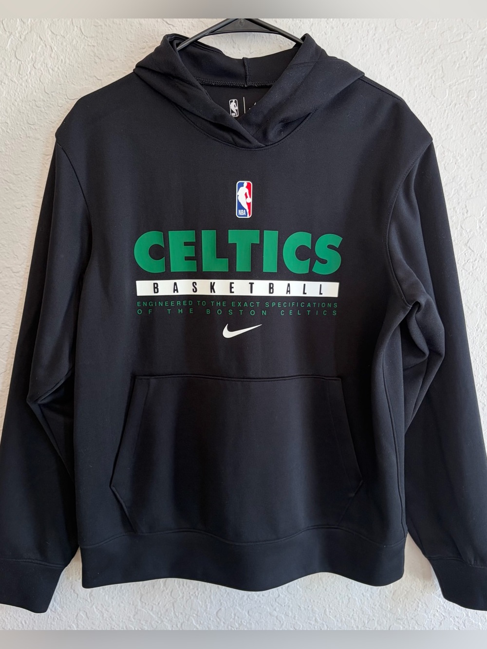 Nike Boston Celtics Dri-Fit Black Pullover Hoodie - Men’s Small NBA NWOT